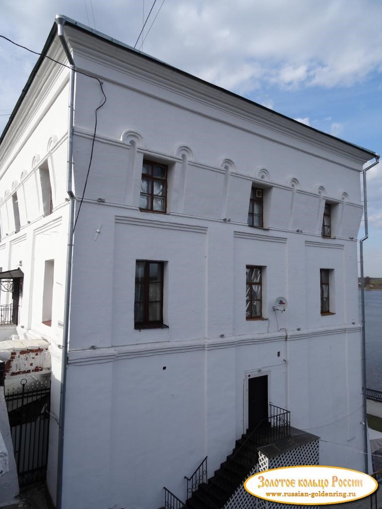 Волжская (Арсенальная) башня 0